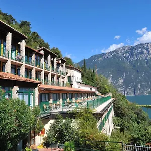 Centro Vacanze La Limonaia 3*, Limone sul Garda Italien