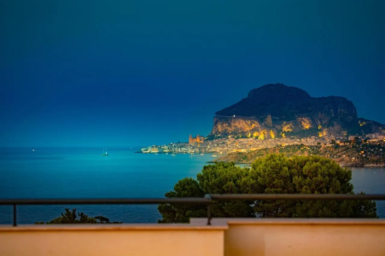 Hotel Baia Del Capitano Чефалу