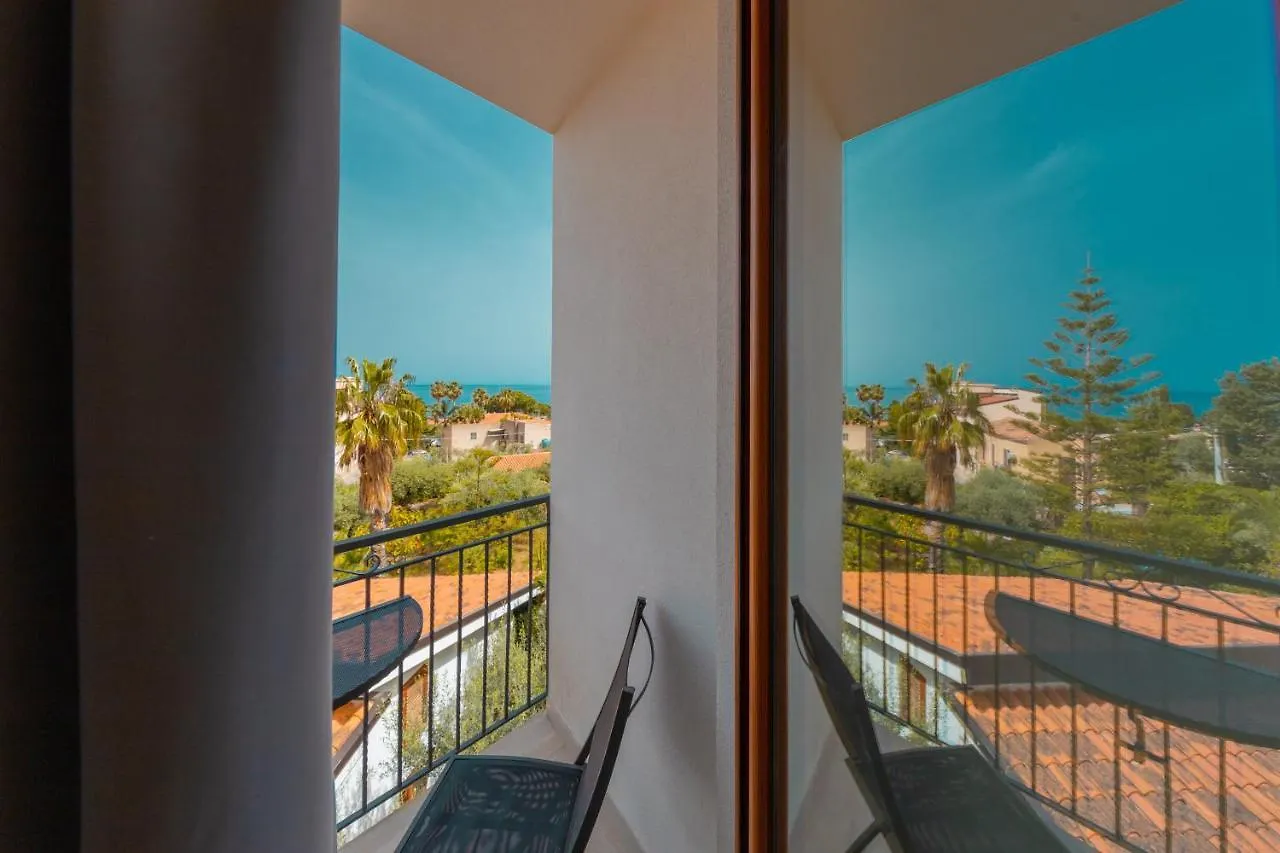 Hotel Baia Del Capitano Cefalu