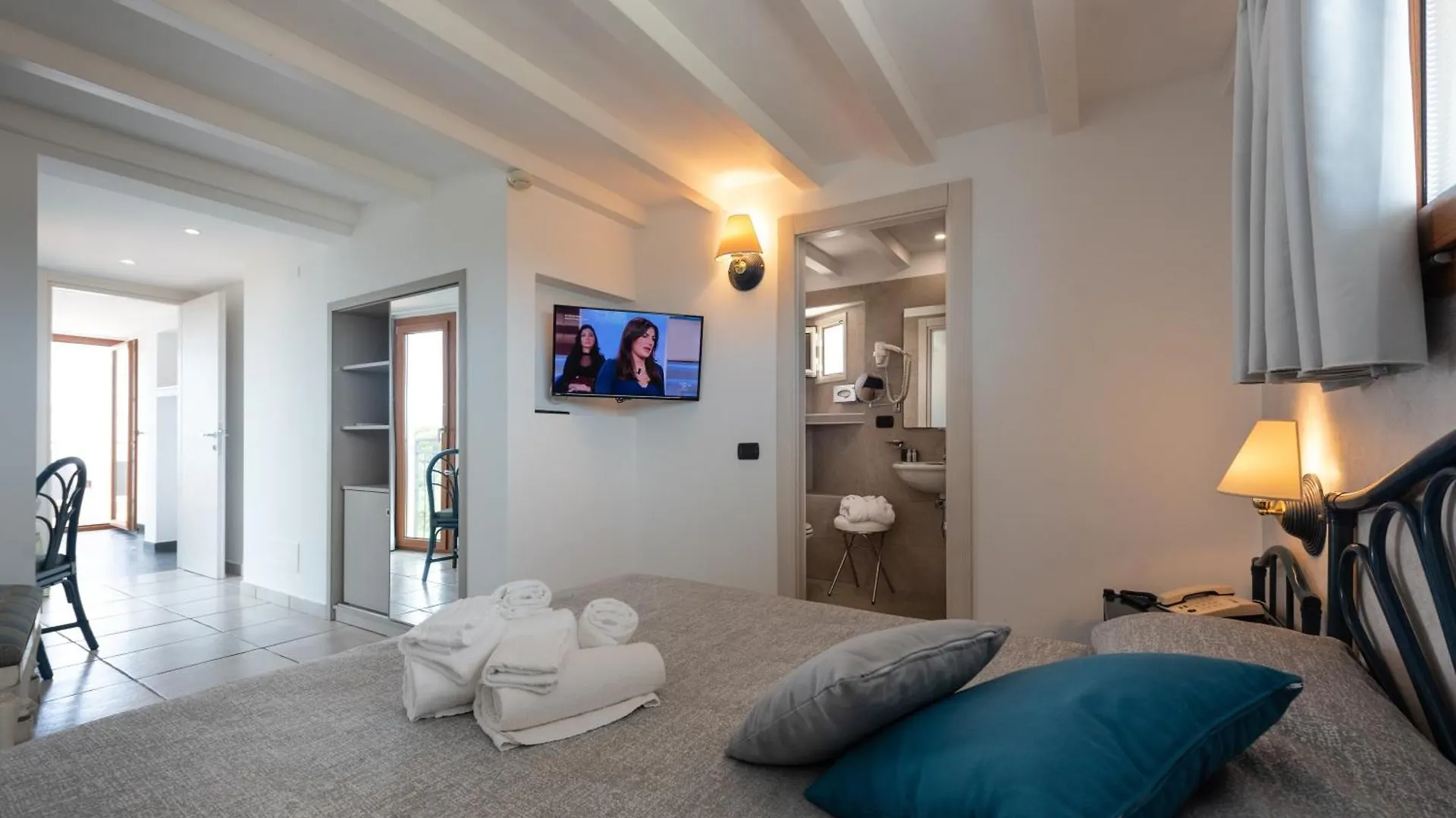 Hotel Baia Del Capitano تْشيفالو إيطاليا