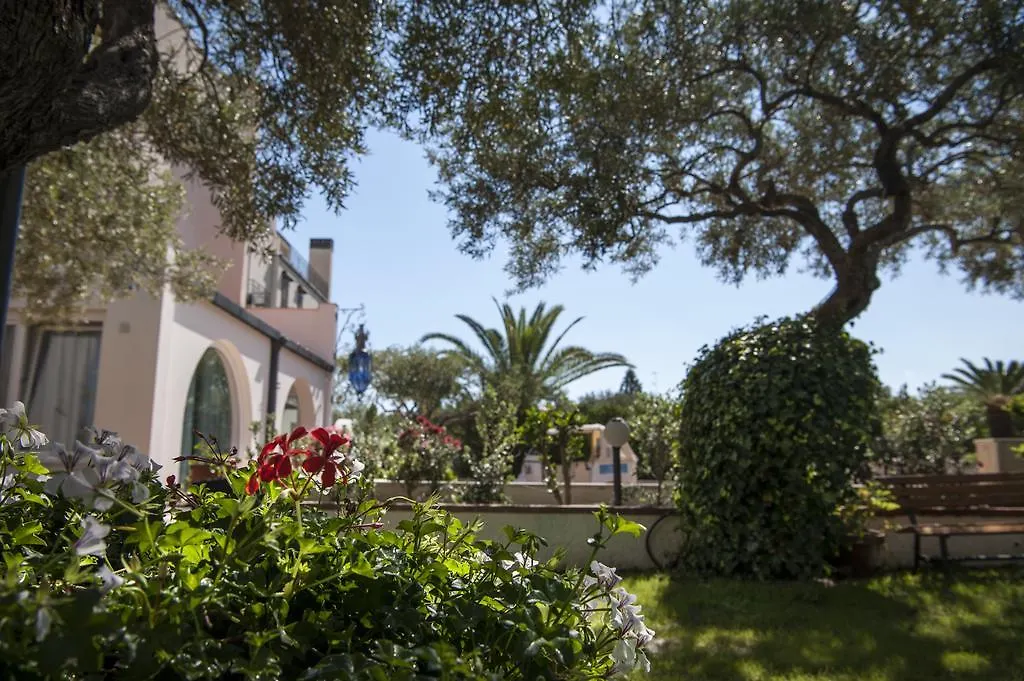 Hotel Baia Del Capitano Cefalù